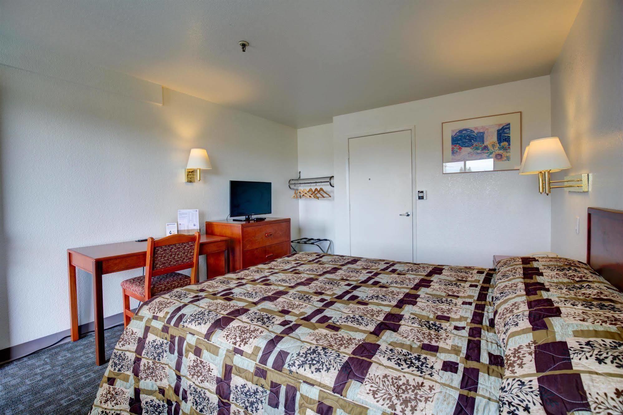 Rodeway Sacramento-university Area Inn 2*
